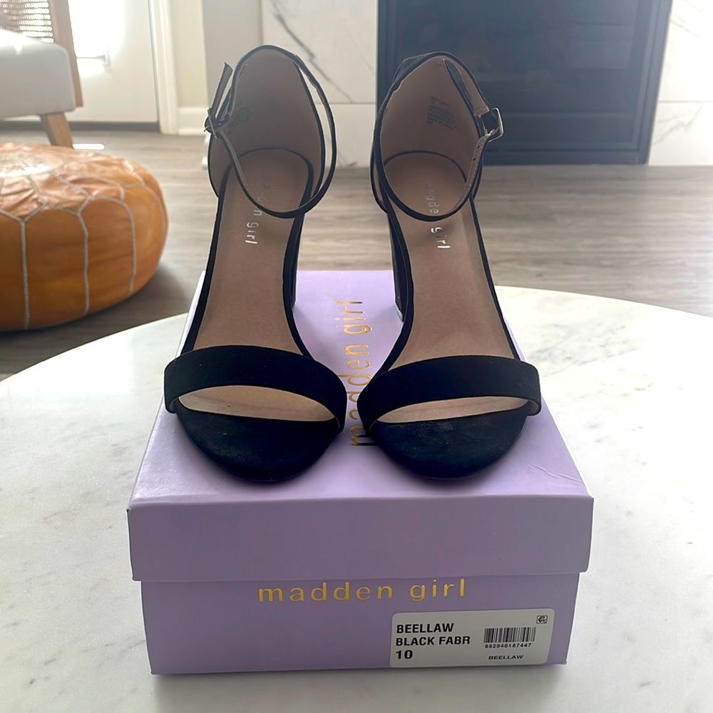 Madden Girl Block Heel Sandals Size 10